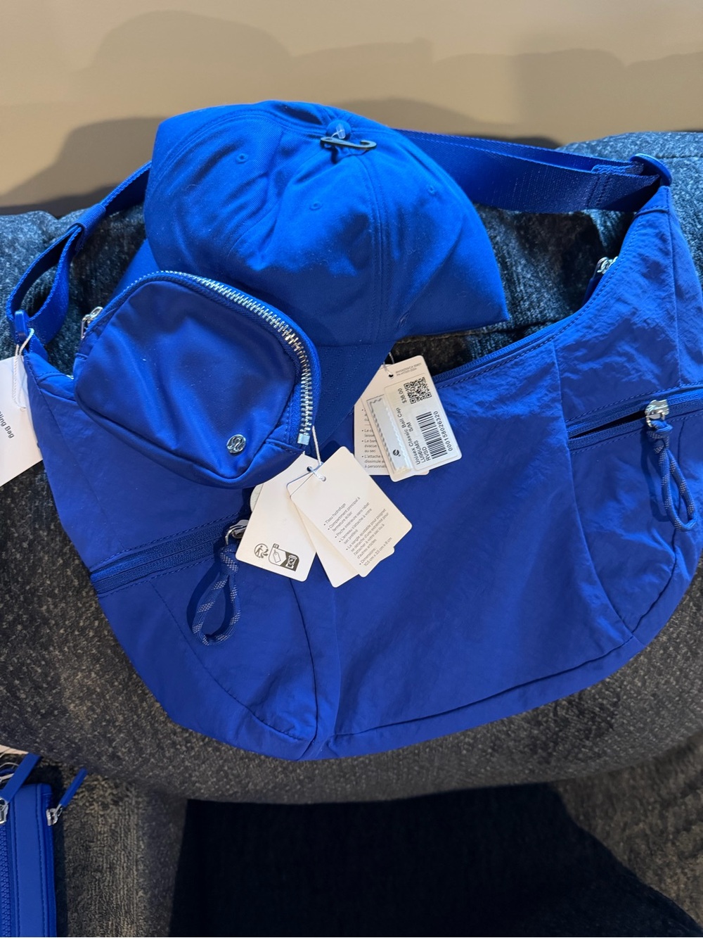 LULULEMON ATHLETICA RIVERSIDE BUNDLE!! RARE! NWT! Hat/coin purse/handbag!